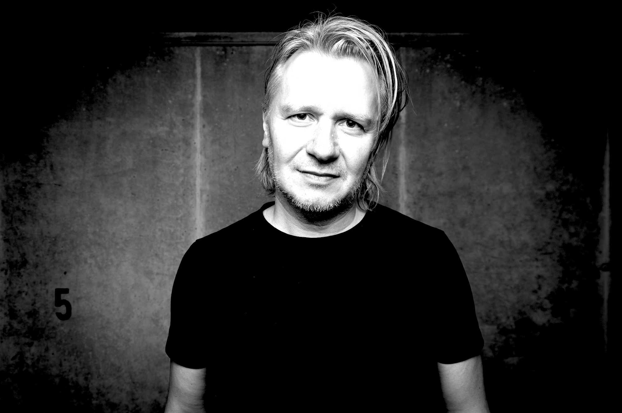 Alex Bau Presspics
